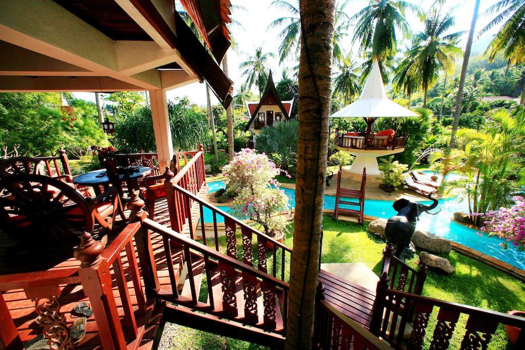 Coco Palace Resort Nai Harn Zimmer foto
