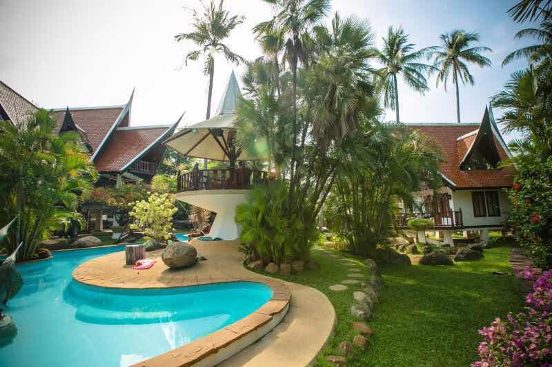 Coco Palace Resort Nai Harn Exterior foto