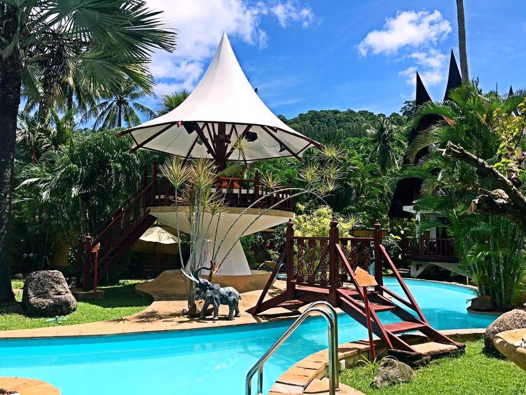 Coco Palace Resort Nai Harn Exterior foto