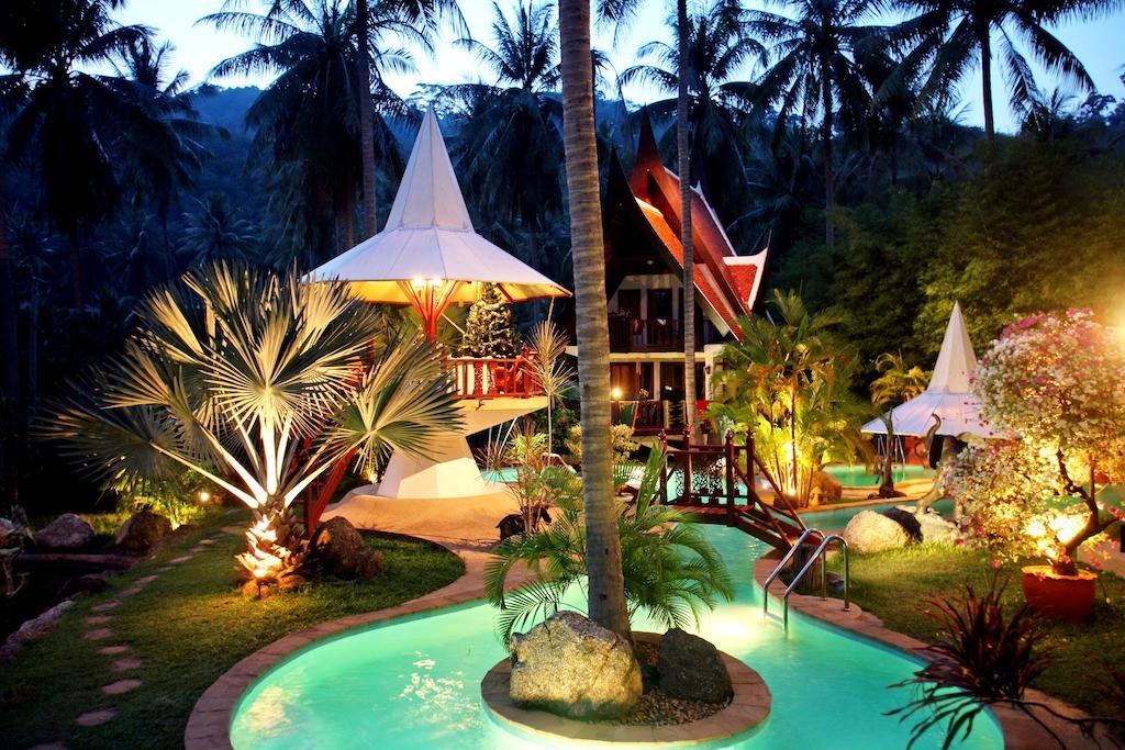 Coco Palace Resort Nai Harn Exterior foto