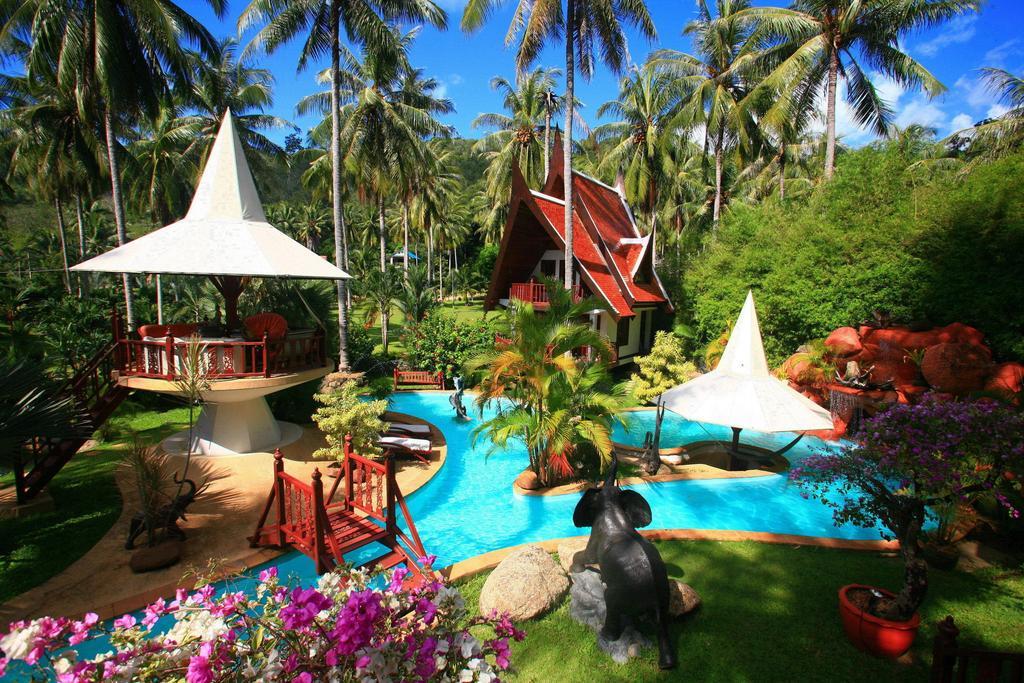 Coco Palace Resort Nai Harn Exterior foto